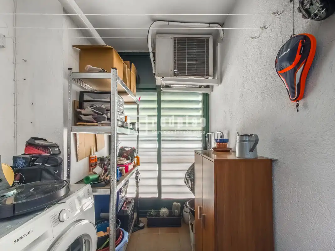 Flat for sale in Alcorcón  with Private garden and Swimming Pool