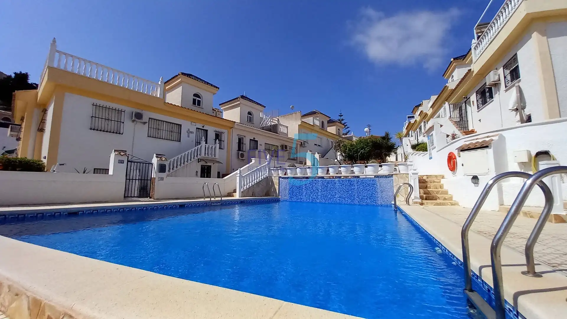 Piscina de Casa o xalet en venda en Rojales amb Aire condicionat, Calefacció i Terrassa