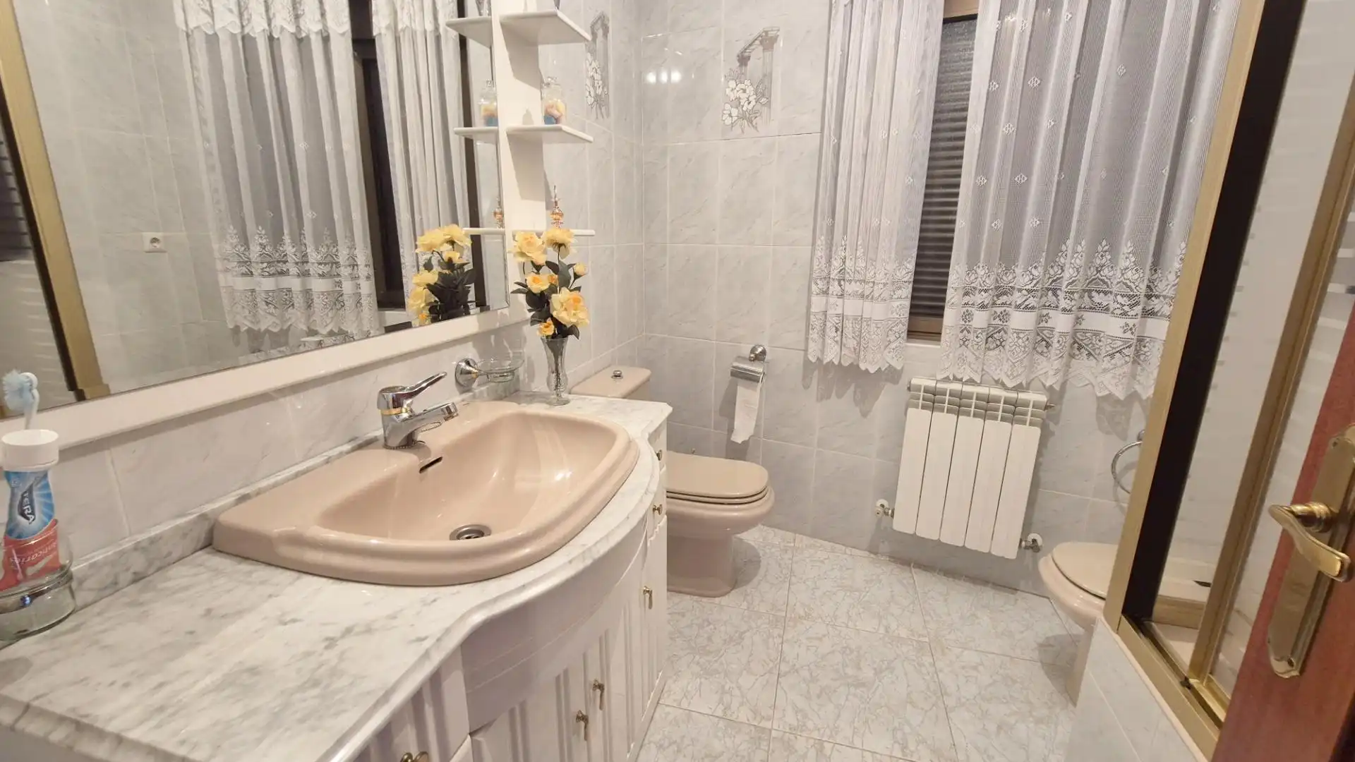 Baño de Casa o chalet en venta en San Esteban de la Sierra con Amueblado