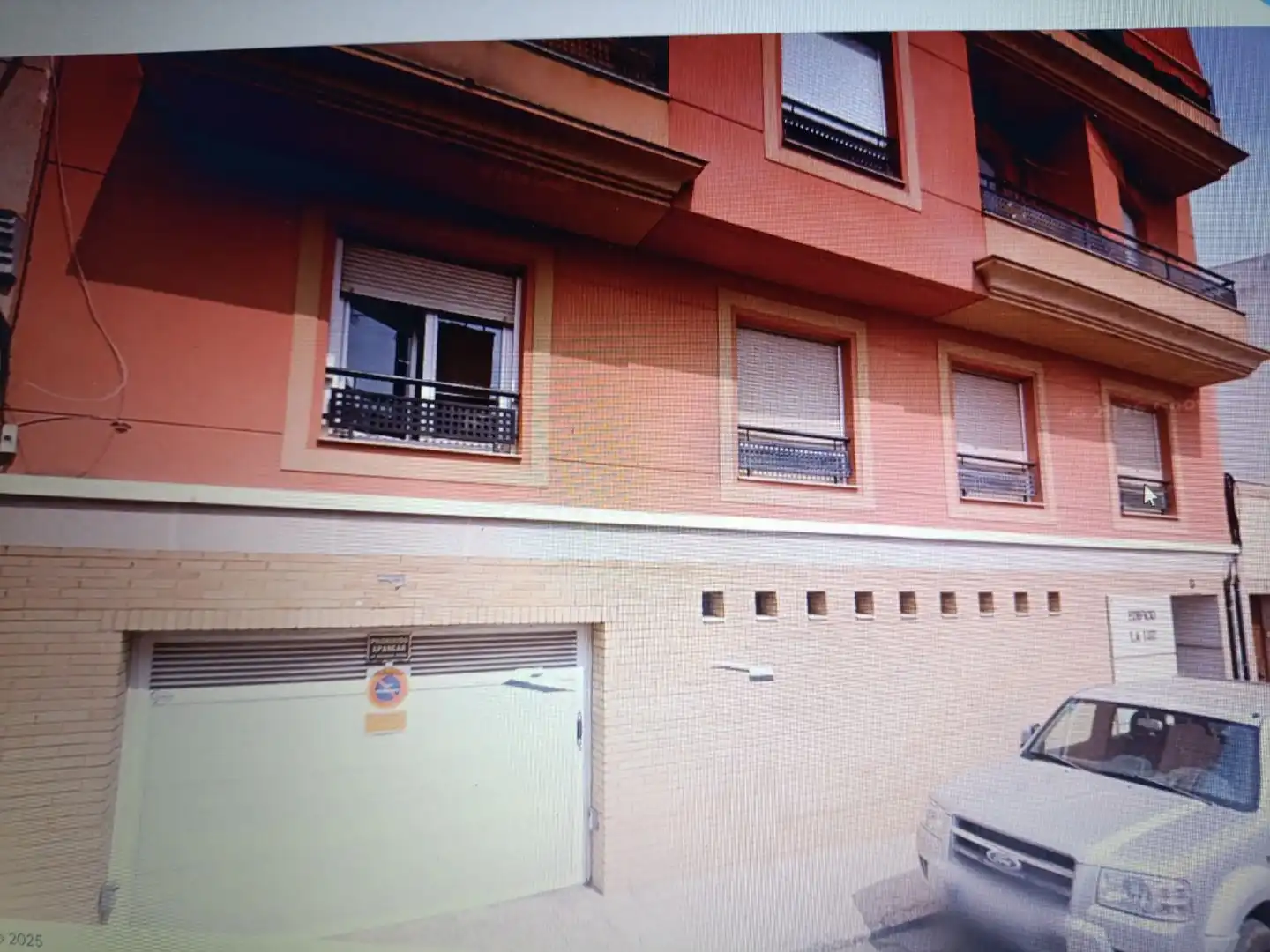 Exterior view of Garage for rent in Almendralejo