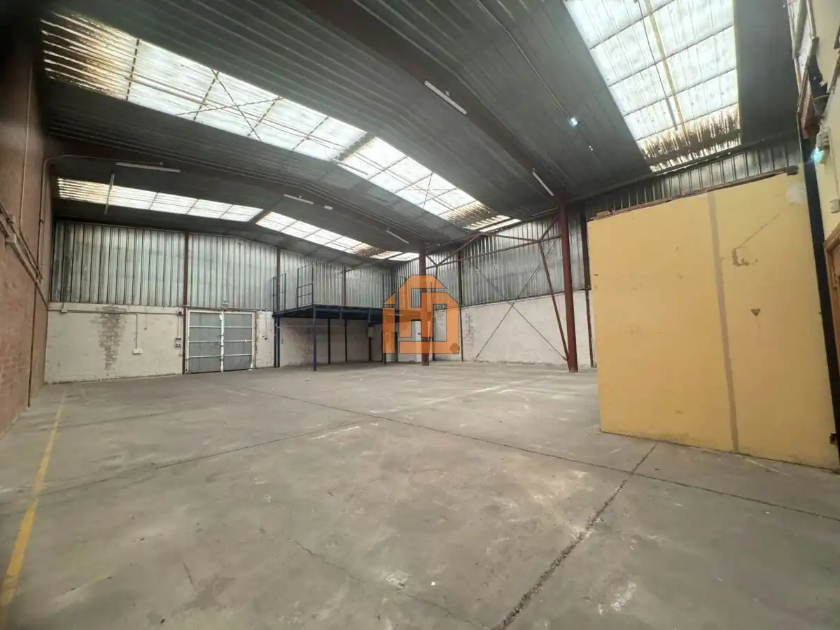 Nave industrial de alquiler en La Lastra