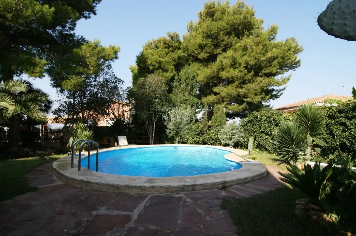 Bajo con jardín en venta en Calle S 14, imagen 2