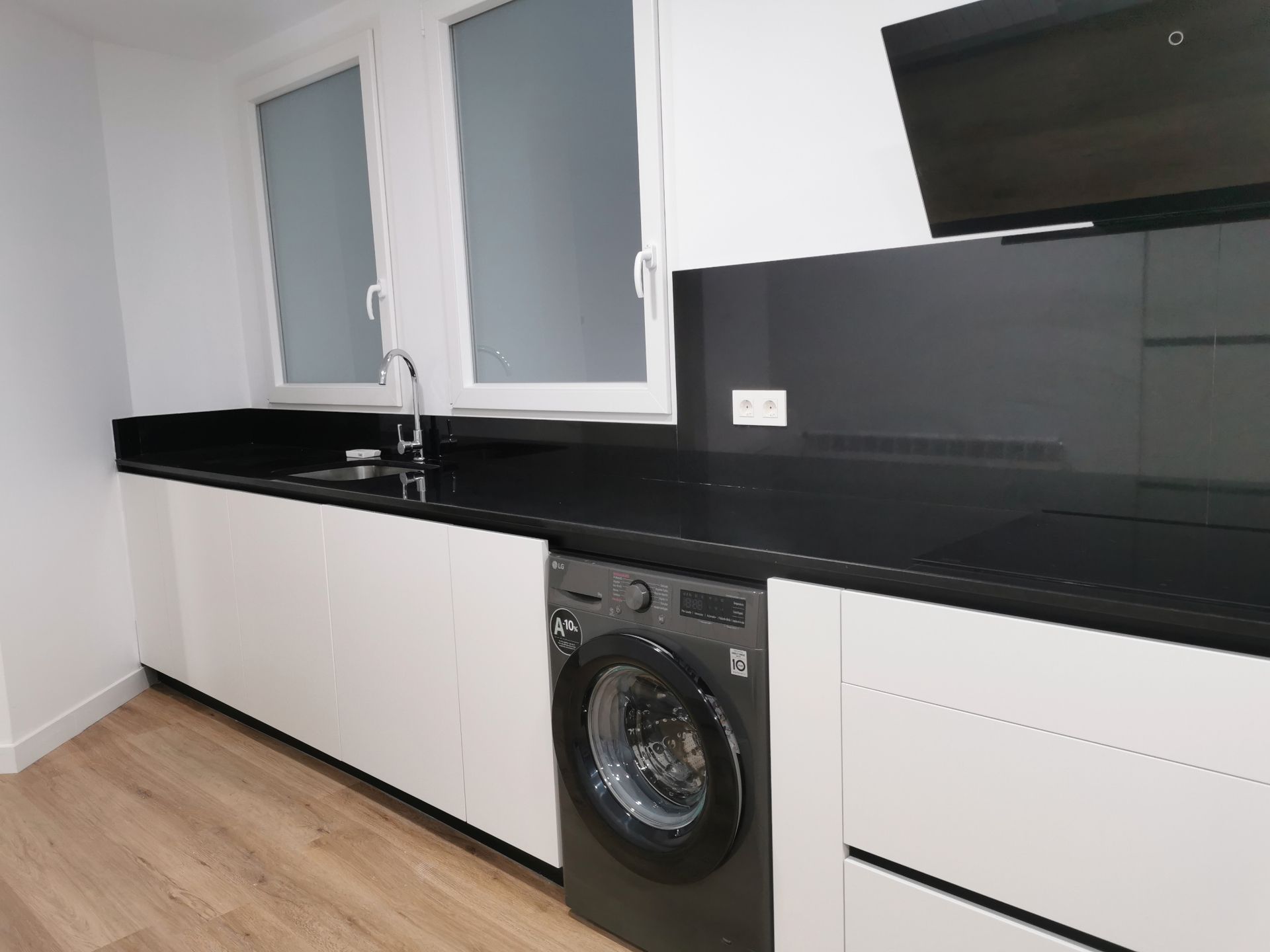 Cuina de Pis de lloguer en Salamanca Capital amb Calefacció, Parquet i Moblat