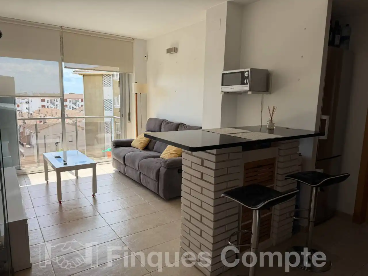 Sala de estar de Apartamento en venta en El Vendrell con Aire acondicionado, Terraza y Piscina comunitaria