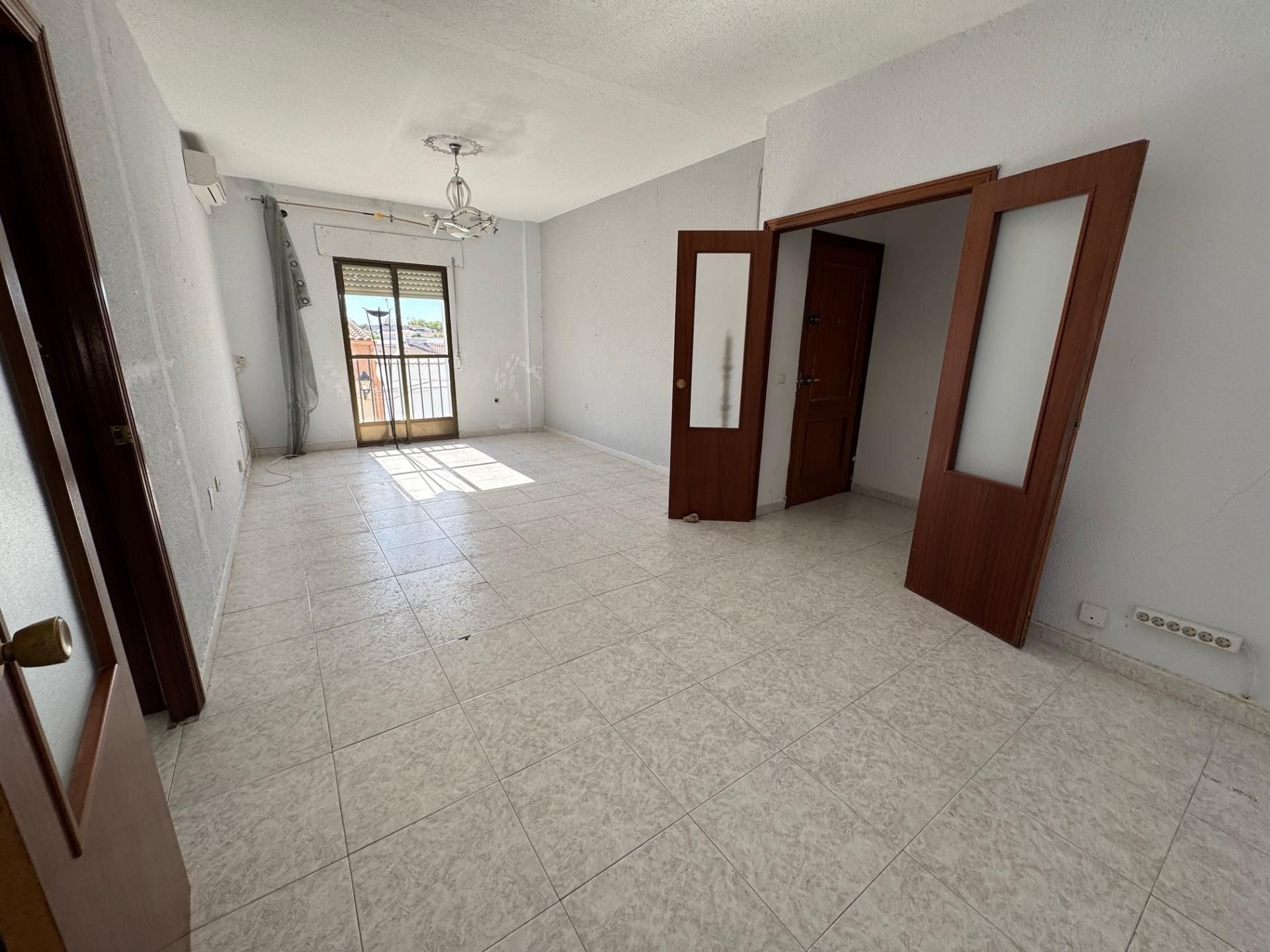 Sala d'estar de Pis en venda en Badajoz Capital amb Calefacció, Terrassa i Traster