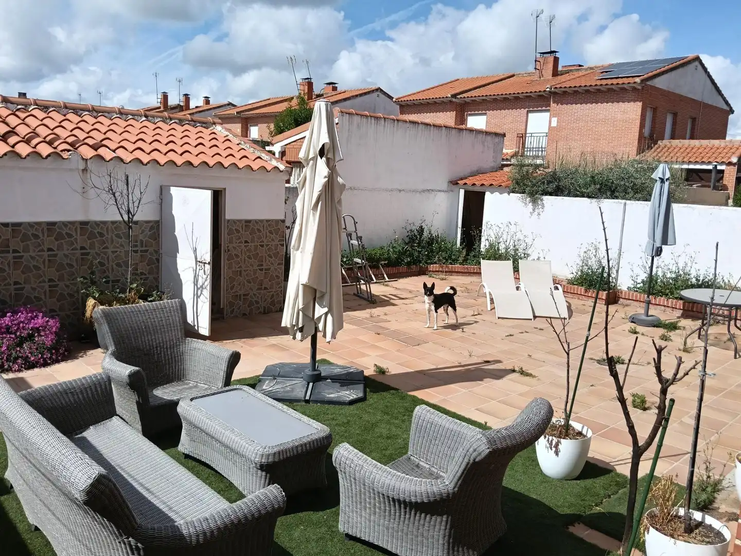 Terrassa de Casa adosada en venda en Cedillo del Condado amb Calefacció, Jardí privat i Terrassa
