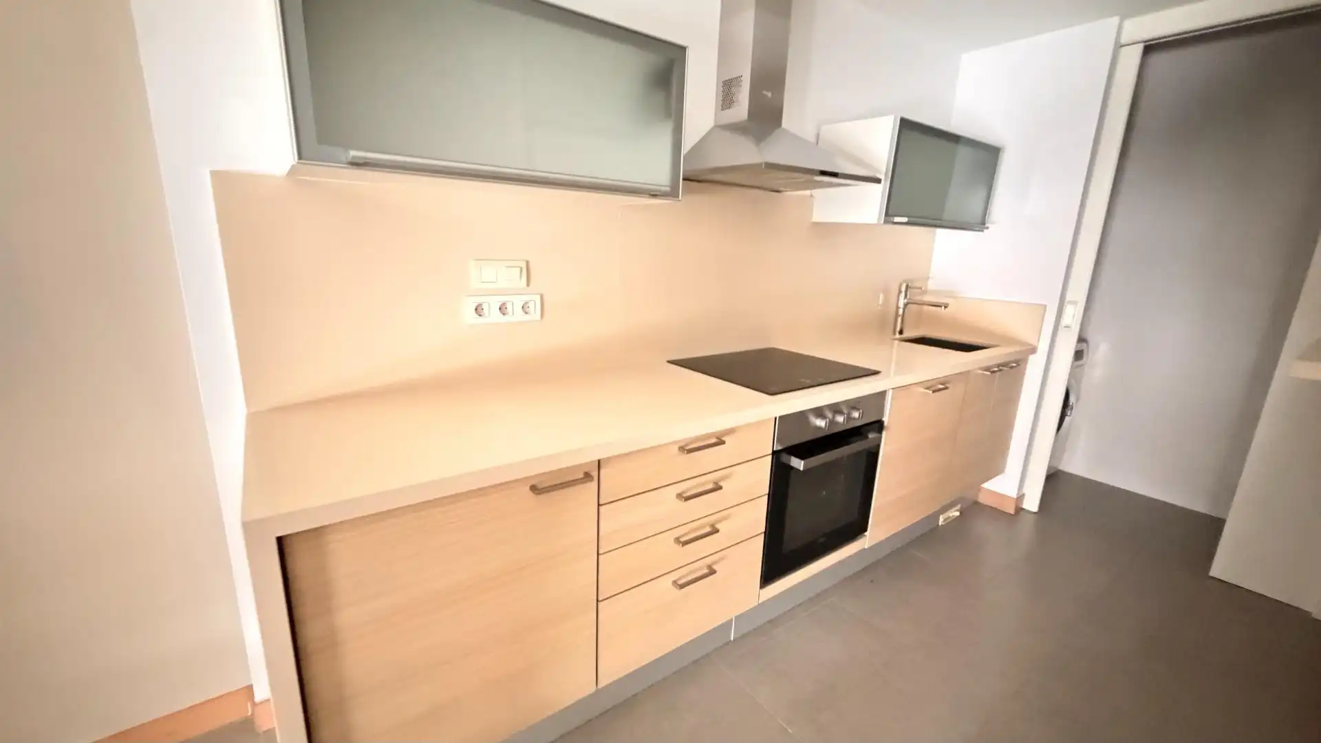 Cocina de Apartamento en venta en Elche / Elx con Aire acondicionado, Jardín privado y Terraza