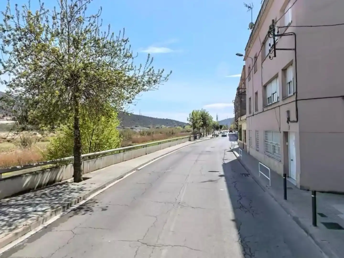 Außenansicht von Wohnung zum Verkauf in Montcada i Reixac mit Terrasse