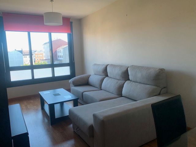 Sala d'estar de Apartament de lloguer en Narón amb Calefacció, Parquet i Traster