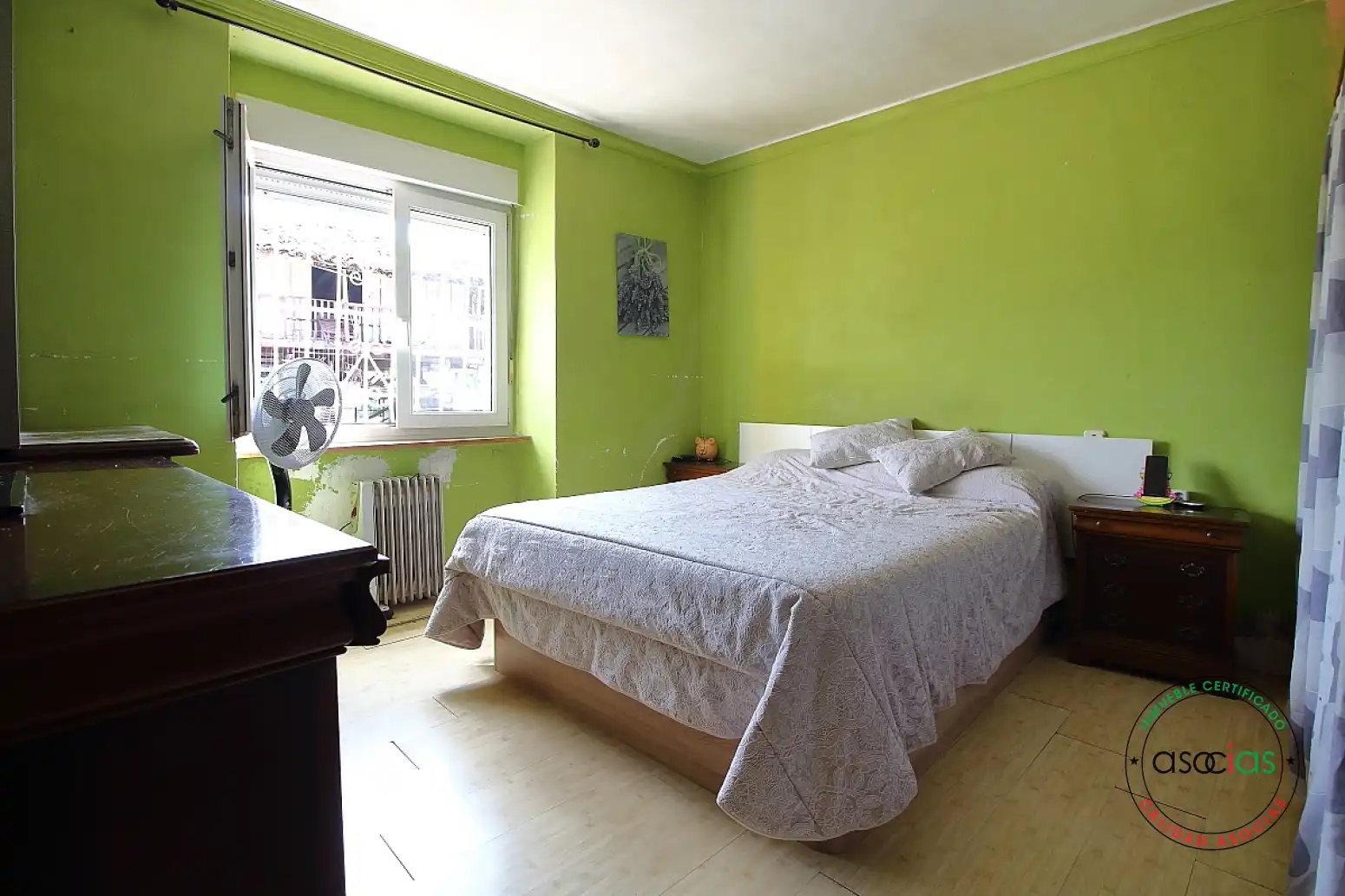 Dormitori de Casa o xalet en venda en Gijón  amb Calefacció