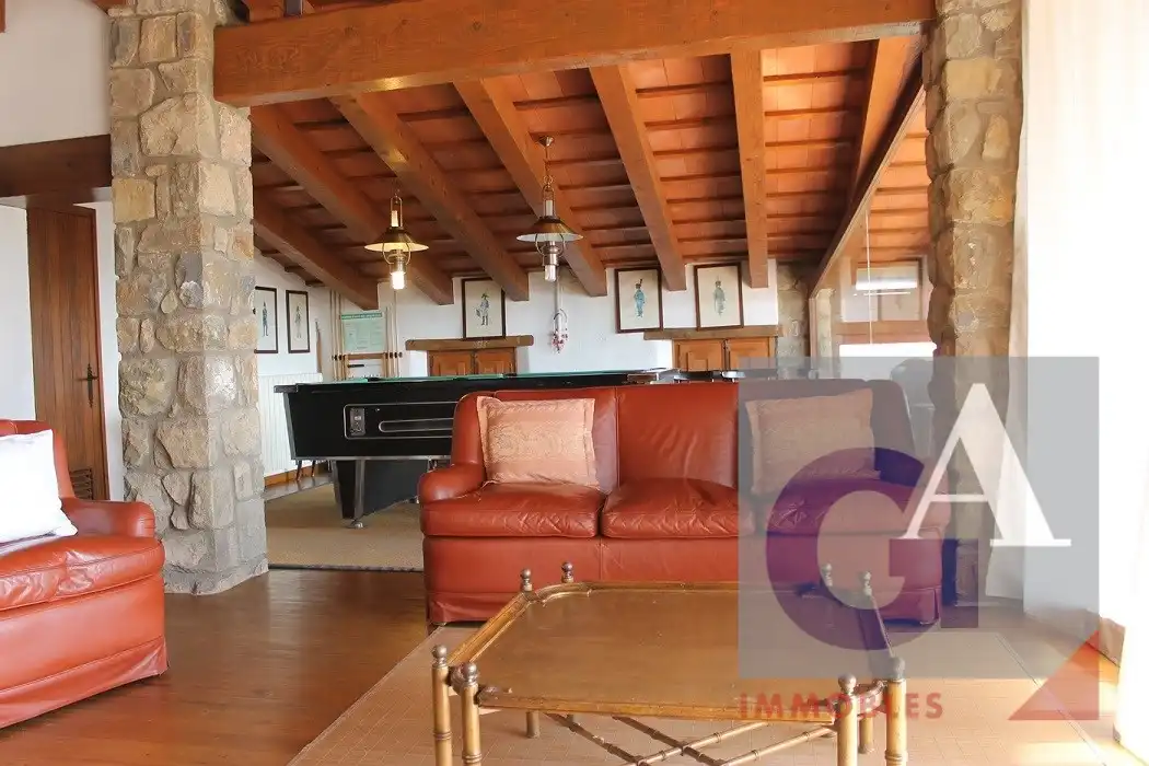 Casa rústica amb terrassa en venda a Sant Joan Les Fonts, imagen 28