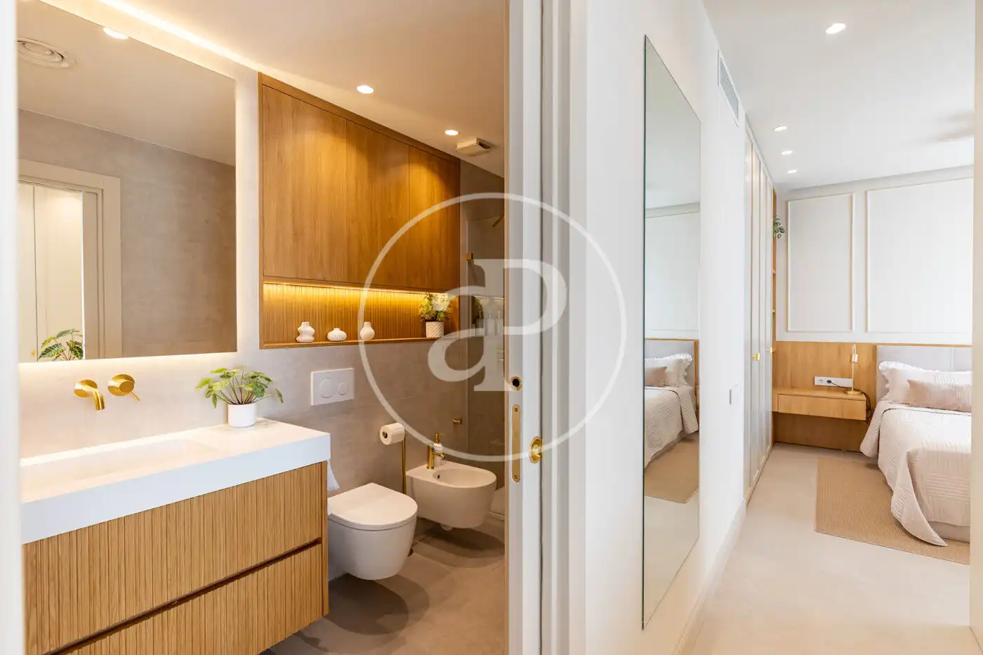 Bathroom of Flat for sale in Barcelona  with Air Conditioner, Heating and Furnished