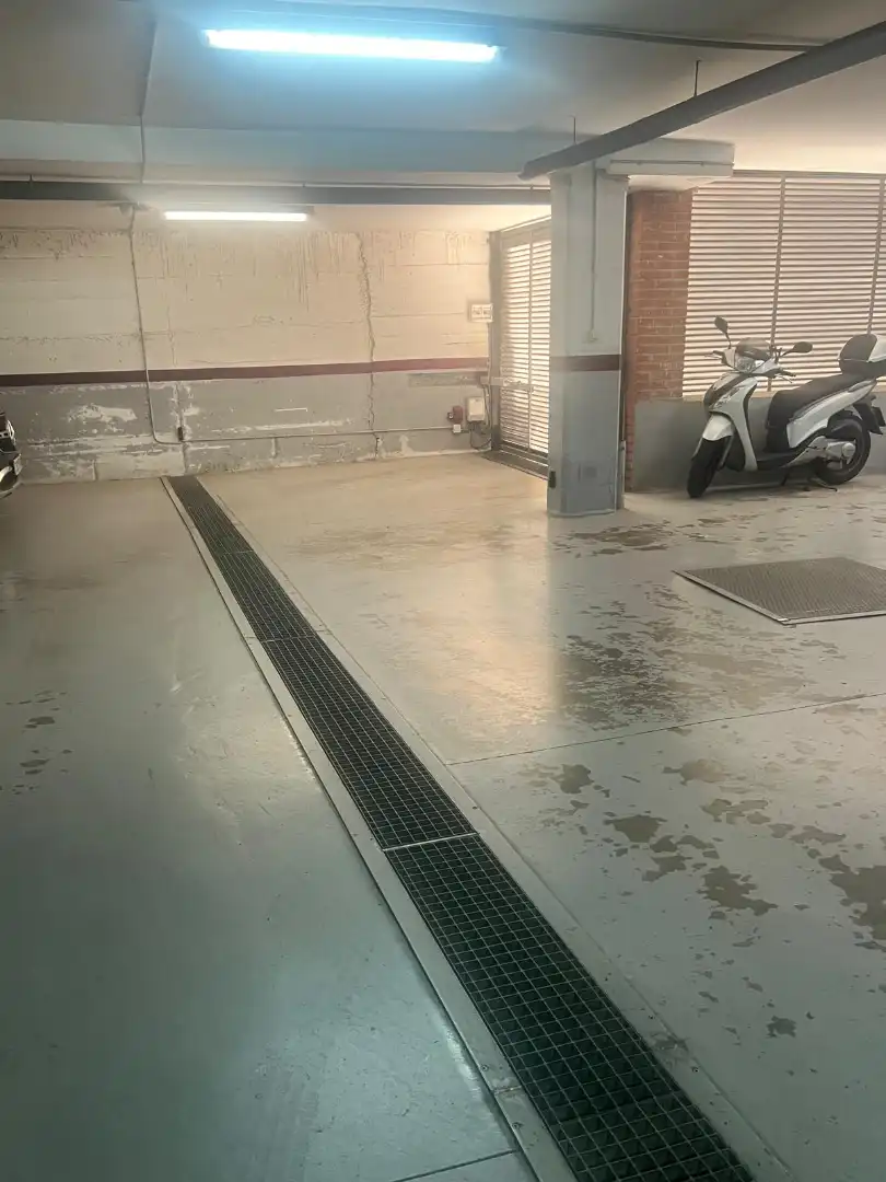 Parking de Garaje en venta en Tiana