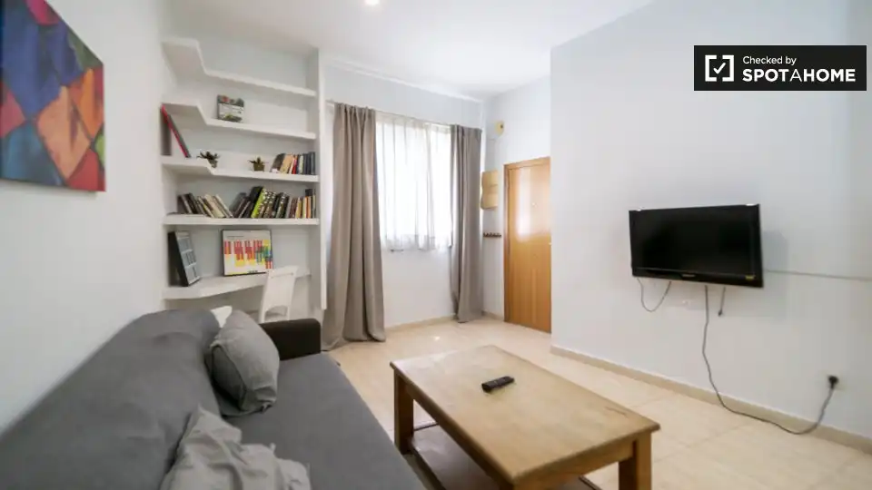 Appartamento con terrazza in affitto a L'Eixample, imagen 12