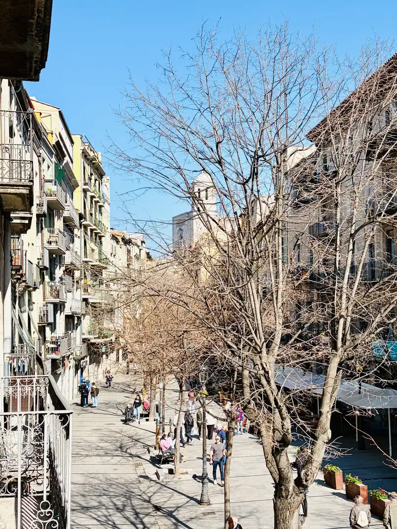 Vista exterior de Piso en venta en Girona con Calefacción