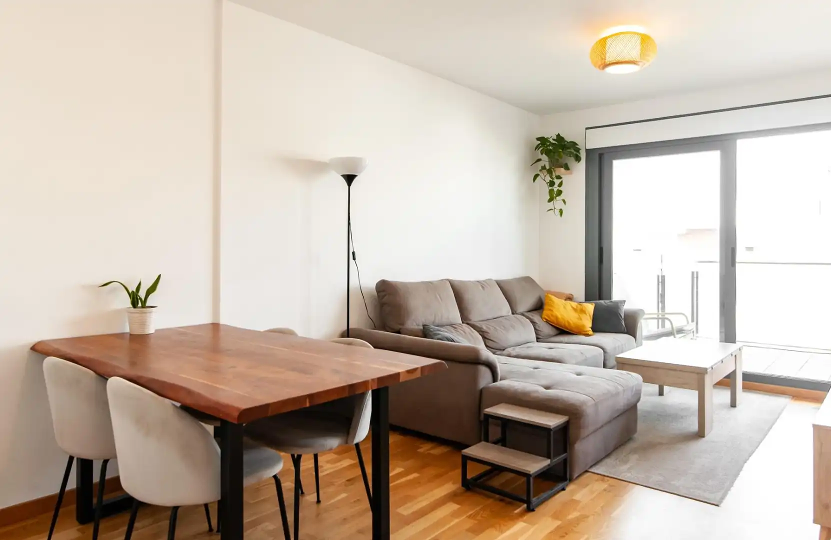 Sala de estar de Ático en venta en Vilafranca del Penedès con Aire acondicionado, Calefacción y Parquet