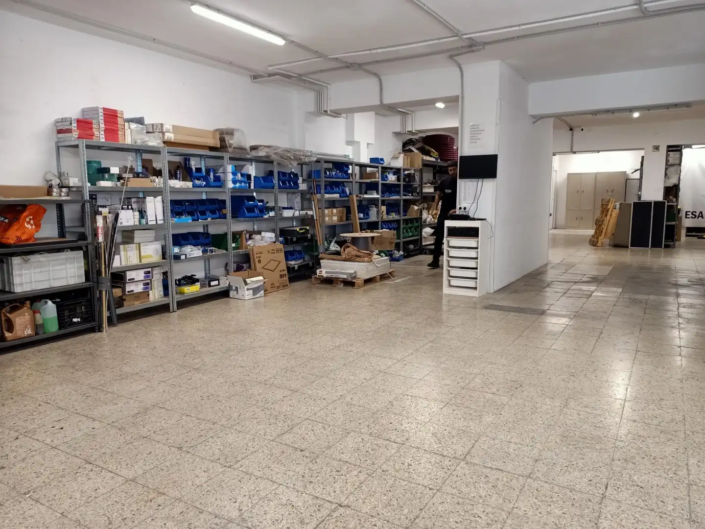 Local commercial à louer à Col.legis Nous, imagen 6