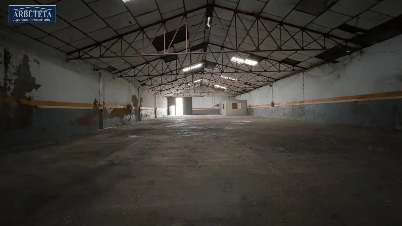 Fabrikhallen zum Verkauf in Brihuega