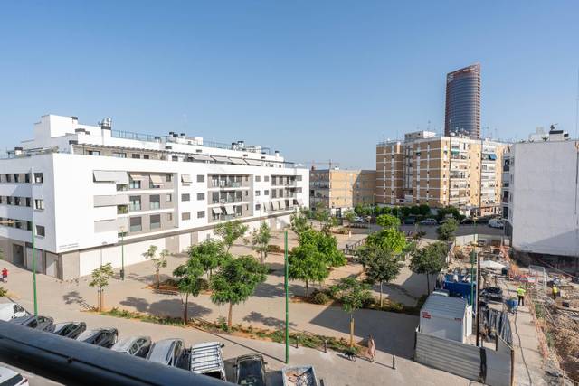 Piso en Venta en Triana Oeste