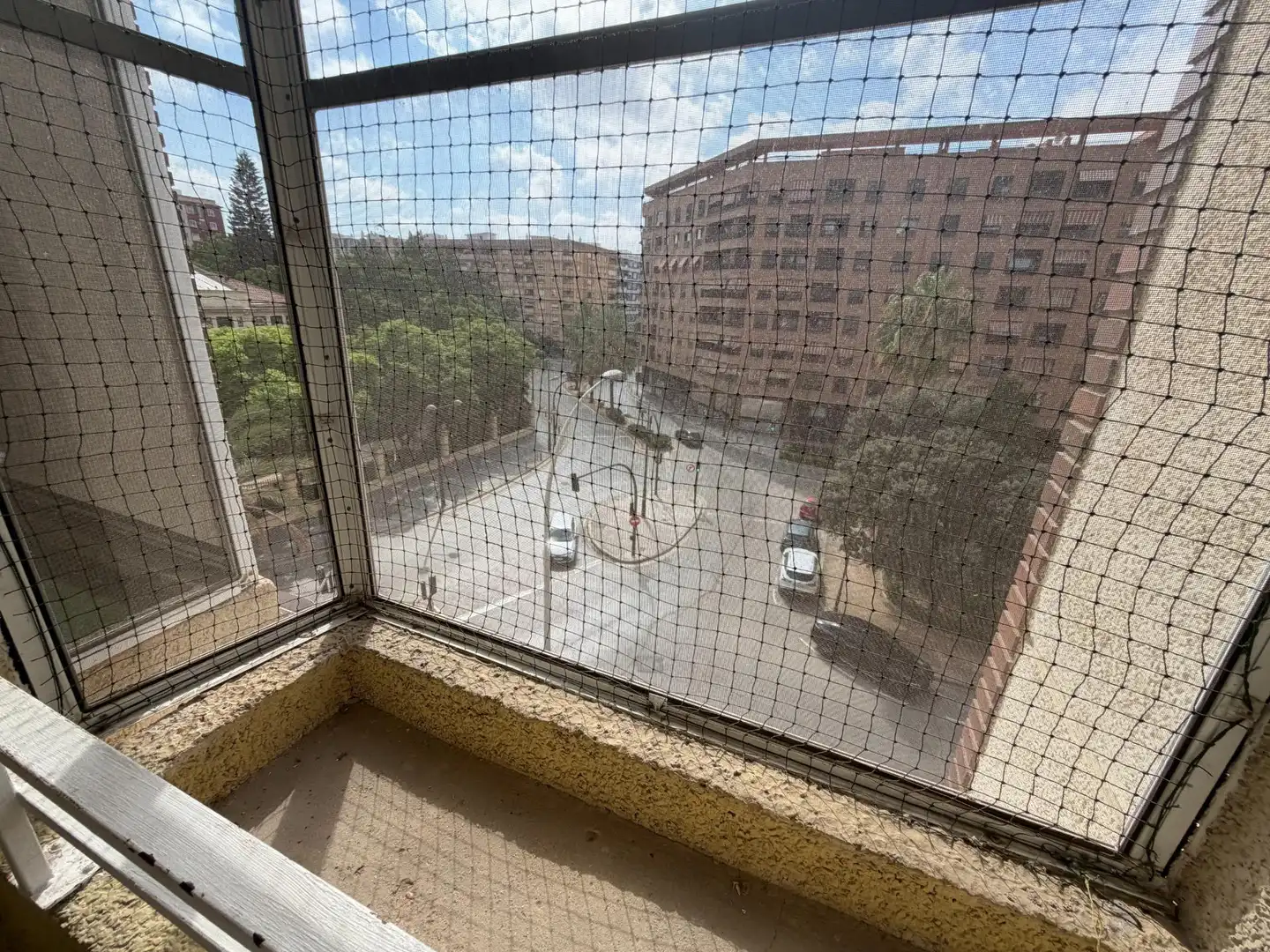 Vista exterior de Piso para compartir en Valencia con Aire acondicionado, Trastero y Amueblado