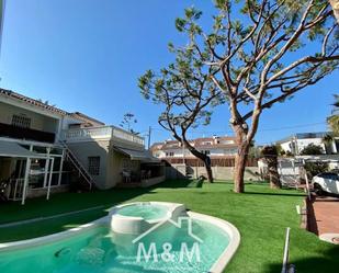 Jardí de Casa o xalet de lloguer en Castelldefels amb Terrassa, Piscina i Jacuzzi