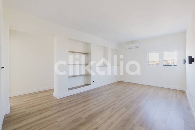 Piso en Venta en Parque Ayala - Jardín de la Abadía - Huelín