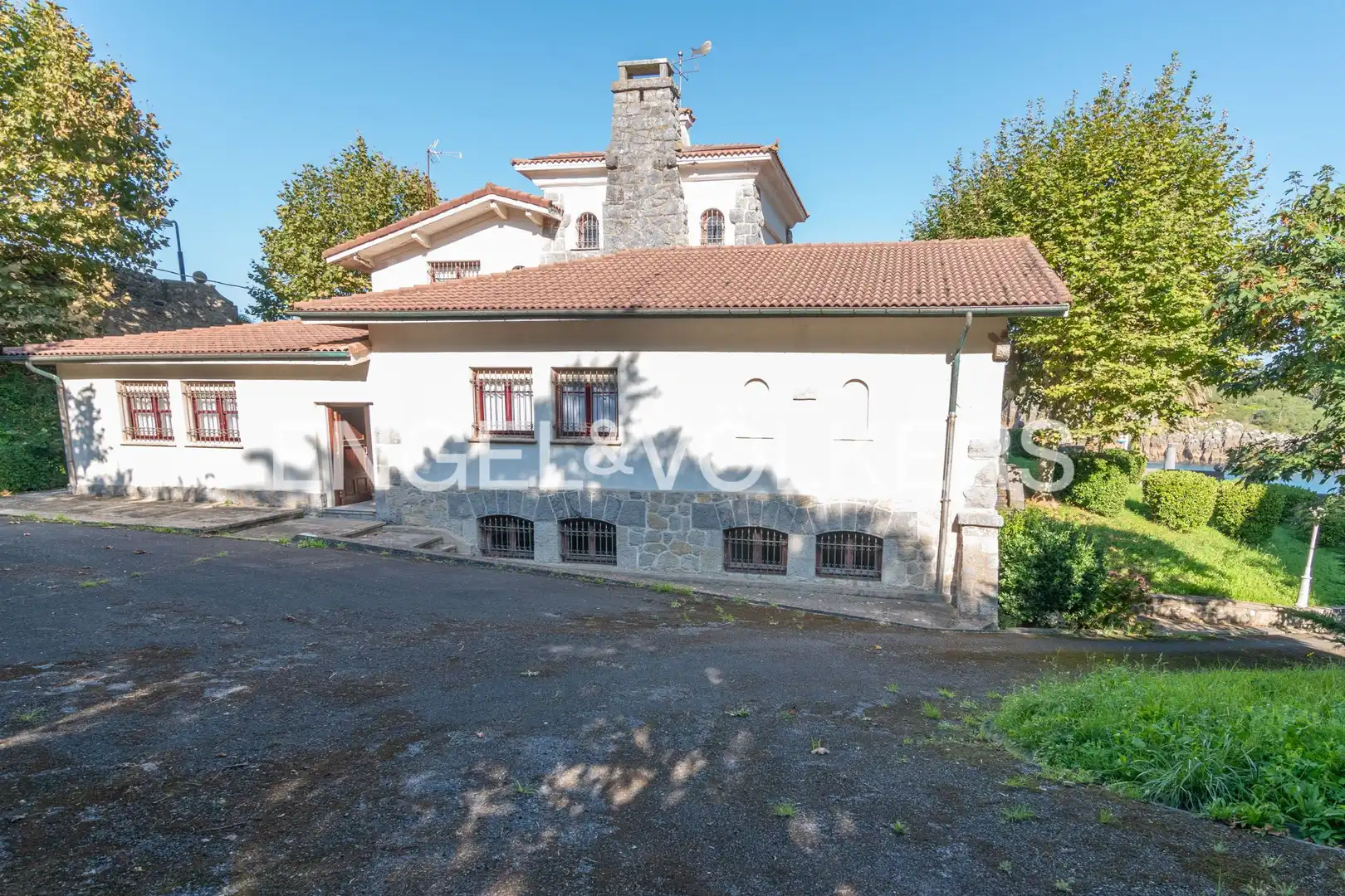 Vista exterior de Casa o chalet en venta en Lekeitio con Calefacción, Jardín privado y Trastero