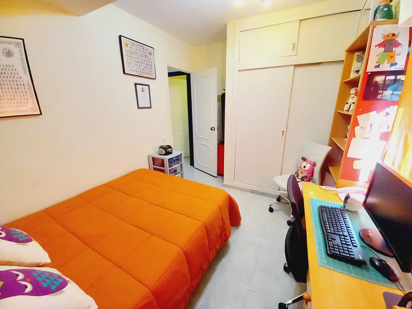 Habitación de Ático en venta en Benidorm con Aire acondicionado, Terraza y Amueblado