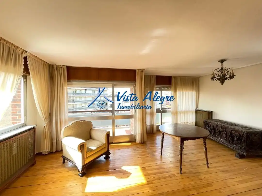 Sala de estar de Piso en venta en Haro con Calefacción, Terraza y Trastero