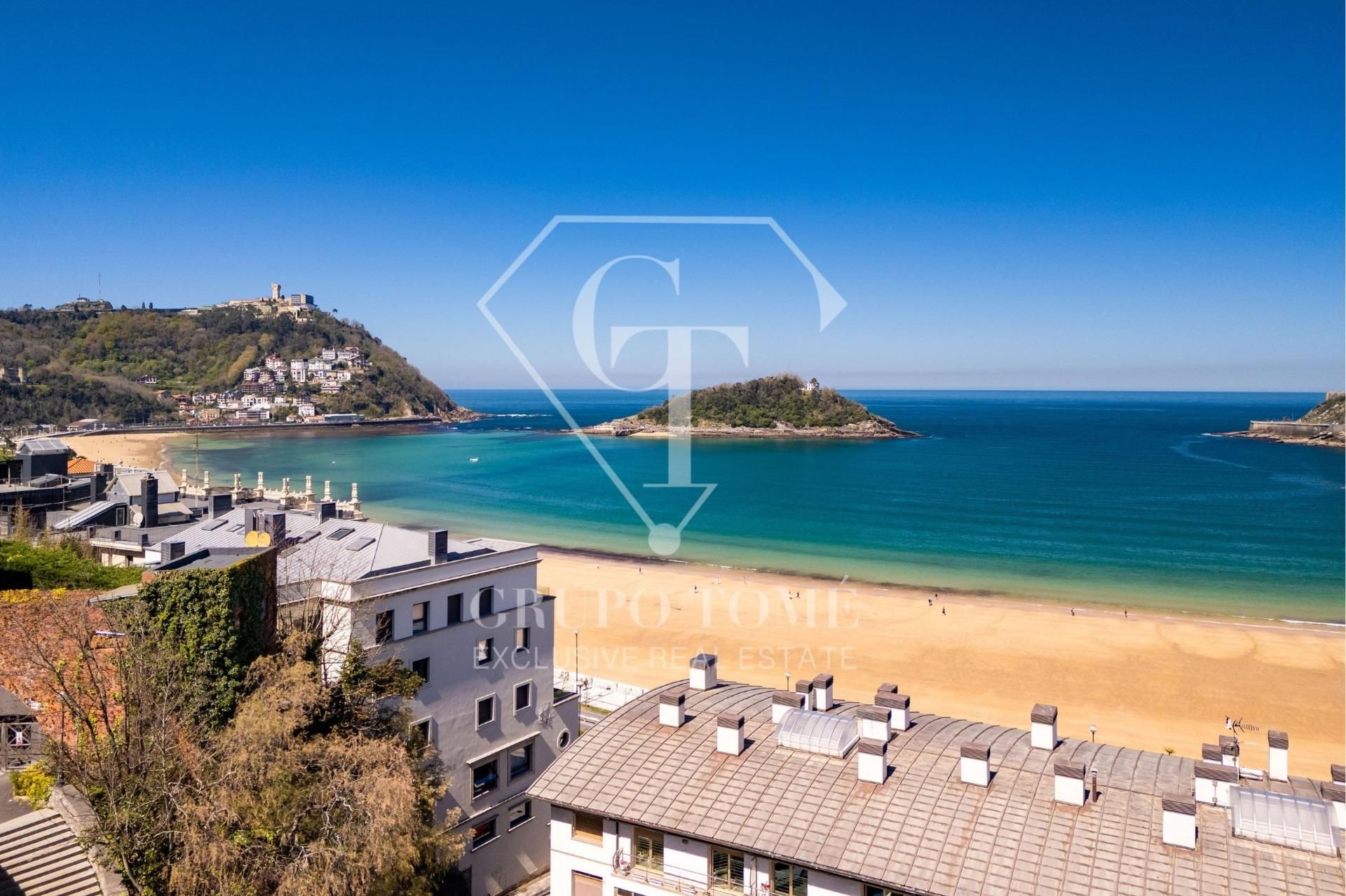 Vista exterior de Casa o chalet en venta en Donostia - San Sebastián  con Calefacción, Jardín privado y Terraza