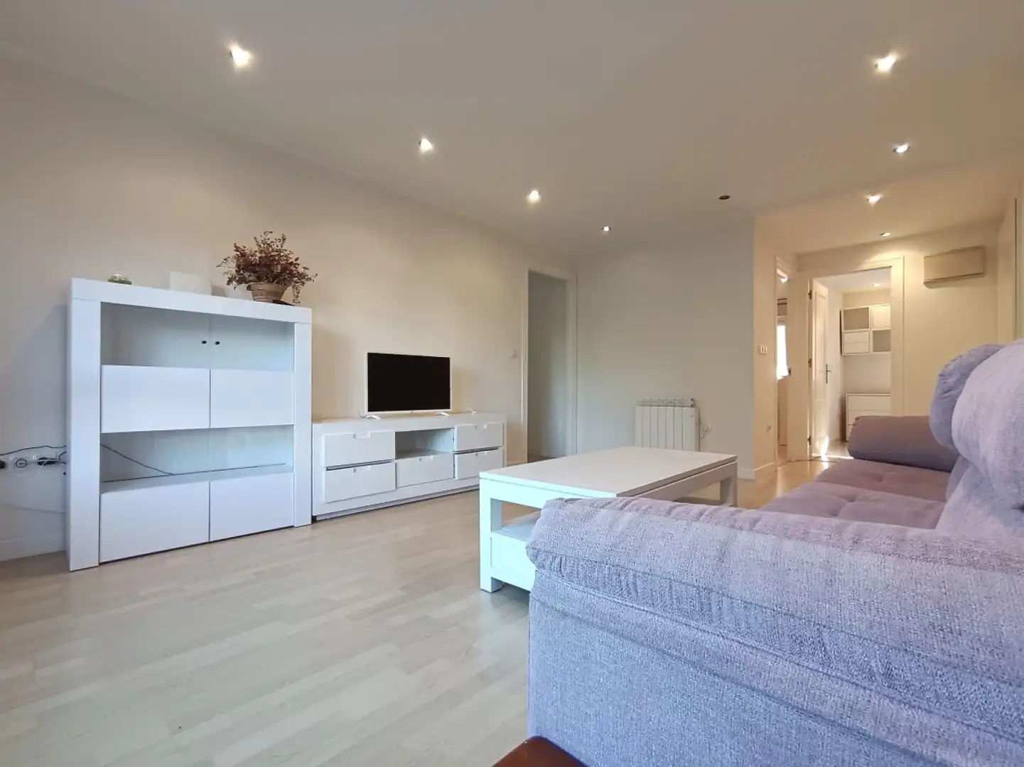 Wohnung mit Terrasse zur Miete in Gijón - Avda. Torcuato Fernández Miranda, imagen 3