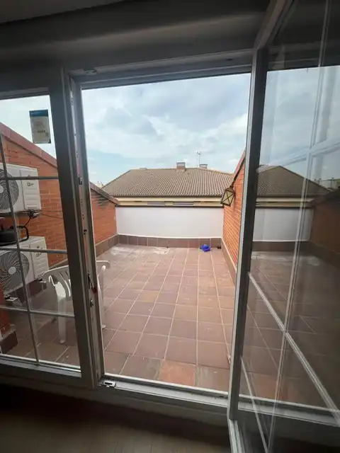 Terraza de Ático en venta en Camarena con Aire acondicionado, Parquet y Terraza