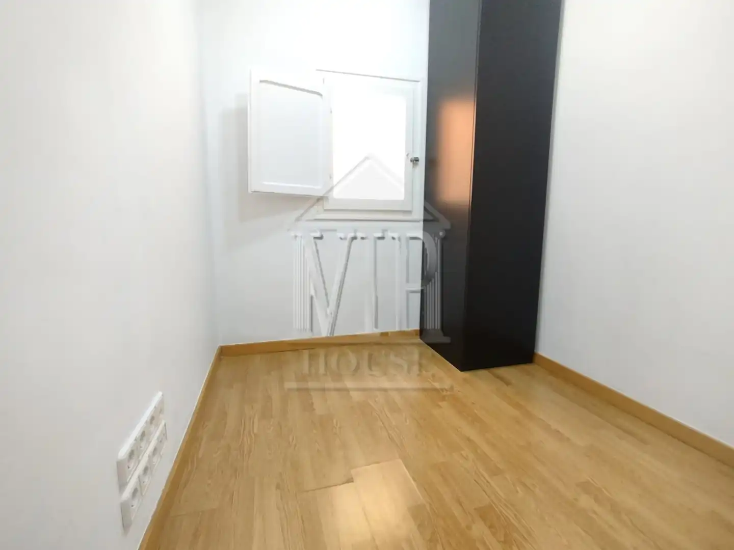 Dormitori de Pis en venda en Badalona amb Parquet