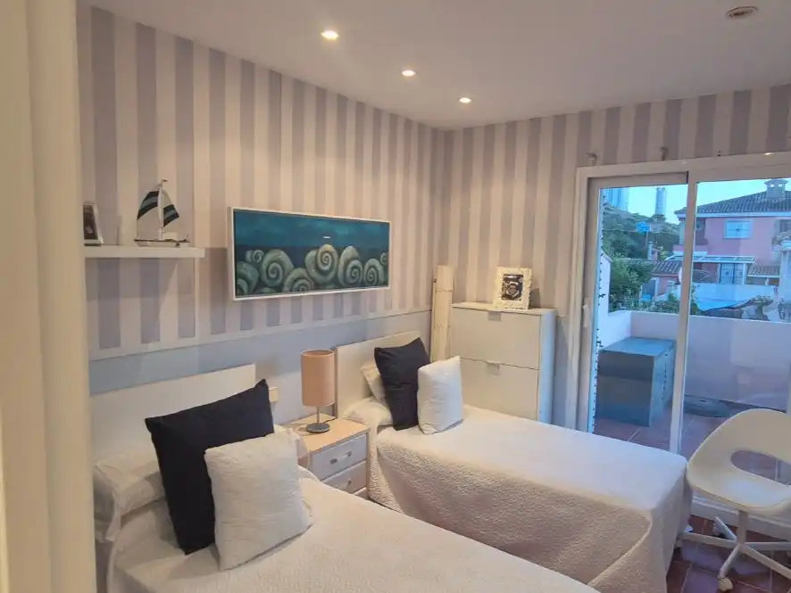 Casa aparellada amb piscina en venda a AVENIDA DE MALTA 10, imagen 30