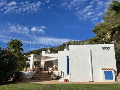 Exterior view of House or chalet for sale in Santa Eulària des Riu  with Air Conditioner and Private garden