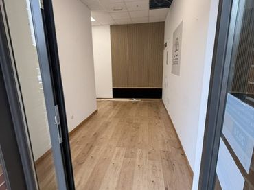 Local comercial en alquiler en Urb. Belvalle