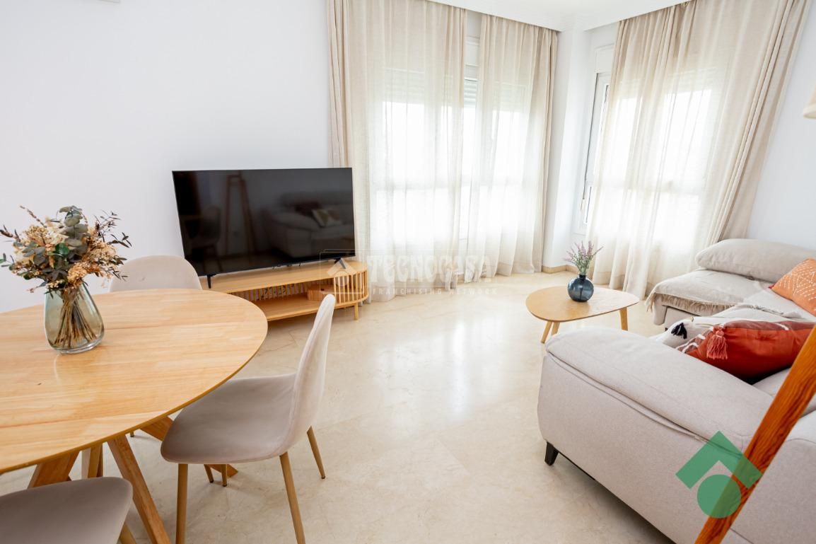 Living room of Flat for sale in Algeciras  with Heating and Balcony
