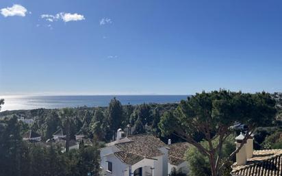 Vista exterior de Casa adosada en venda en Mijas amb Aire condicionat, Terrassa i Traster