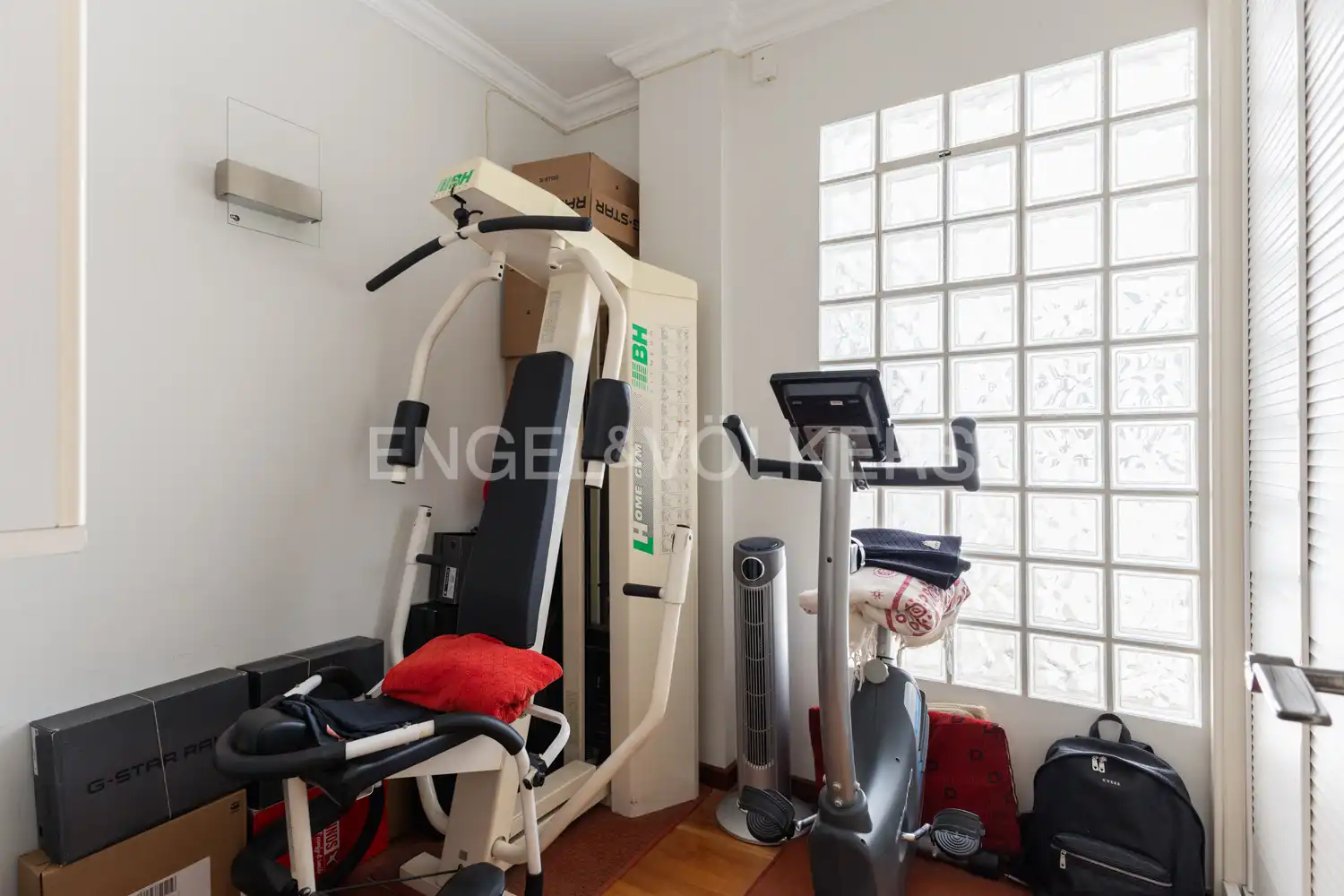 Piso en venta en Valencia con Aire acondicionado, Calefacción y Parquet