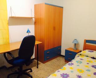 Bedroom of Flat to rent in  Zaragoza Capital  with Heating, Furnished and Oven
