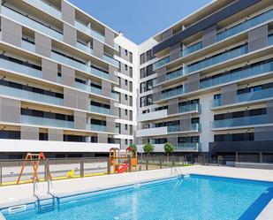 Schwimmbecken von Wohnung miete in Sant Feliu de Llobregat mit Klimaanlage, Terrasse und Schwimmbad