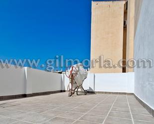 Vista exterior de Casa o xalet en venda en Vélez-Málaga amb Terrassa i Moblat