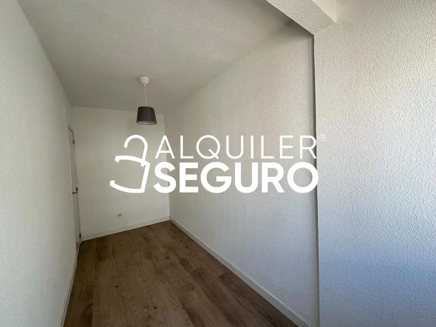 Habitación de Piso de alquiler en Madrid con Calefacción y Trastero