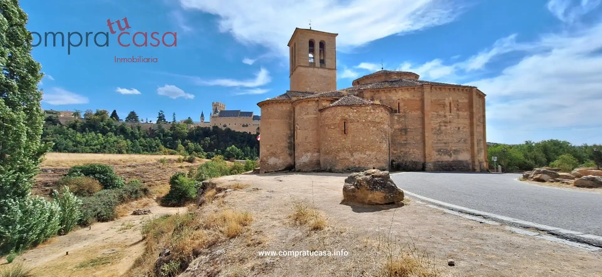 Vista exterior de Casa o xalet en venda en Segovia amb Calefacció, Traster i Moblat