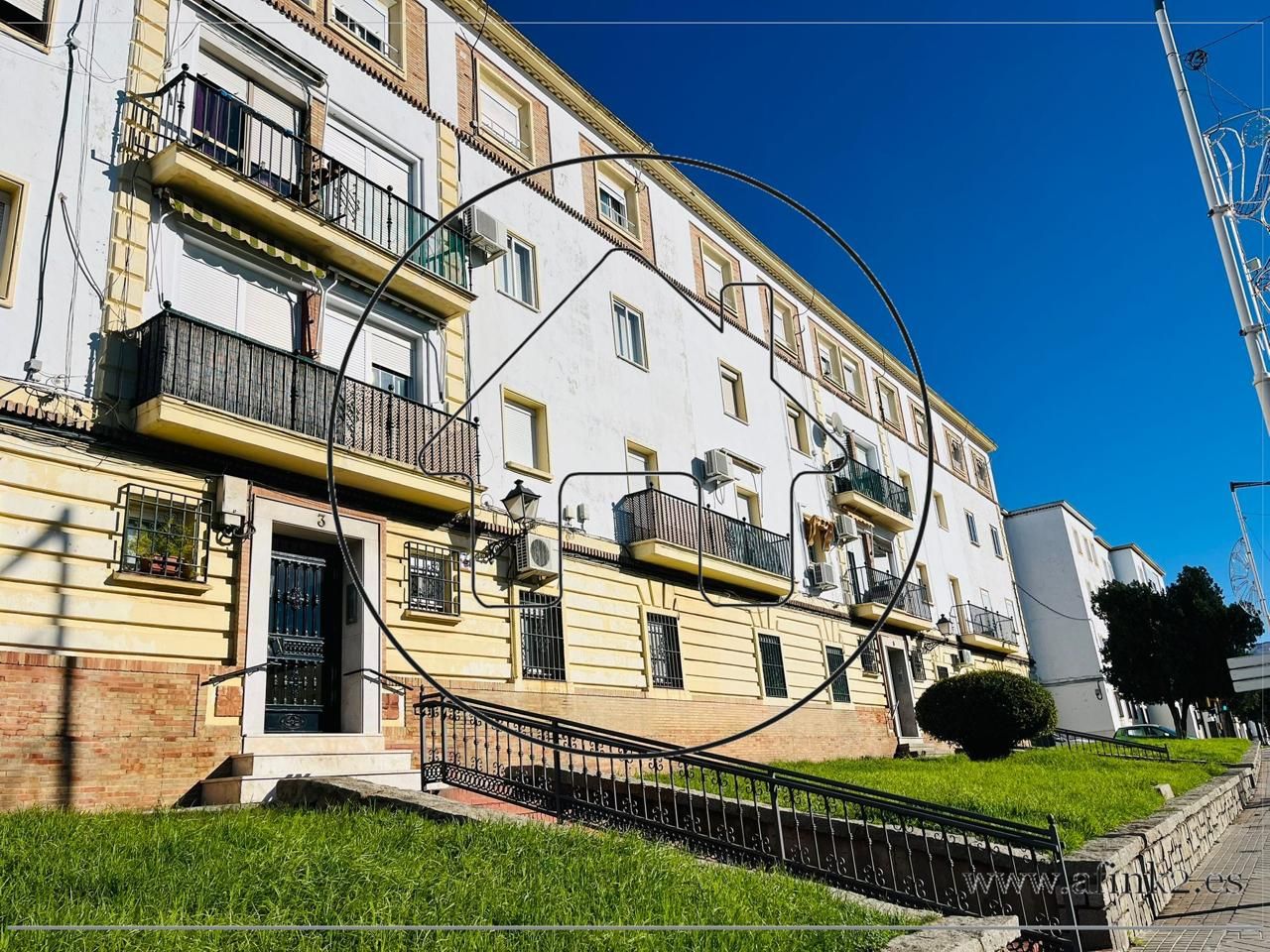 Vista exterior de Pis en venda en  Huelva Capital amb Aire condicionat, Moblat i Balcó