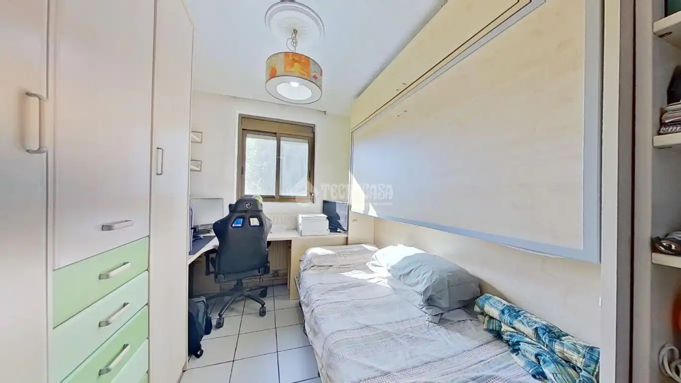 Bedroom of Flat for sale in Badia del Vallès  with Air Conditioner, Storage room and Balcony