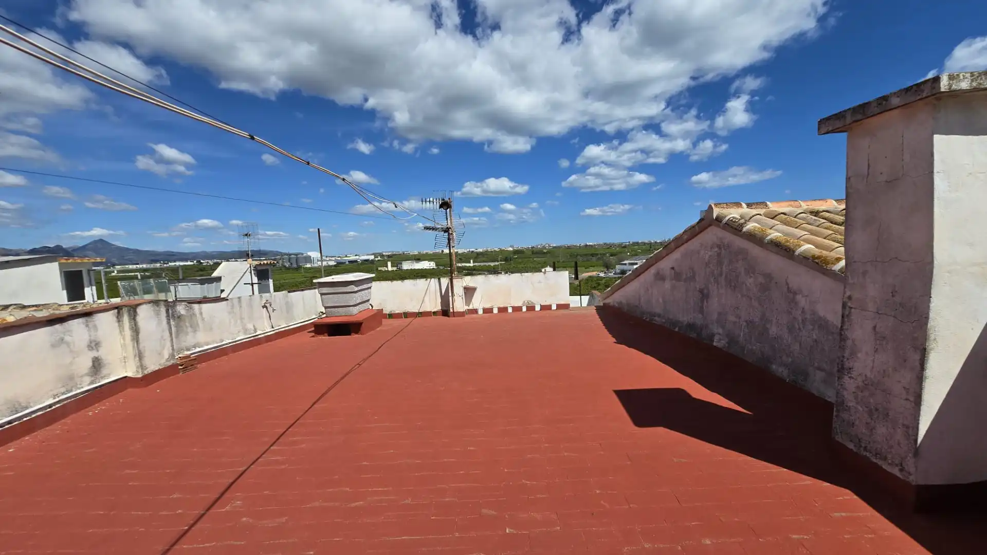Terrassa de Casa o xalet en venda en Oliva amb Aire condicionat, Terrassa i Moblat