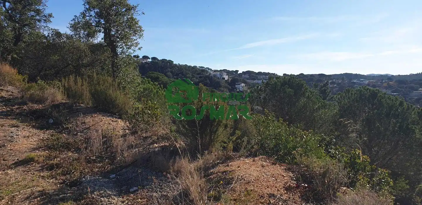 Lands and plots for sale in Aiguaviva Parc