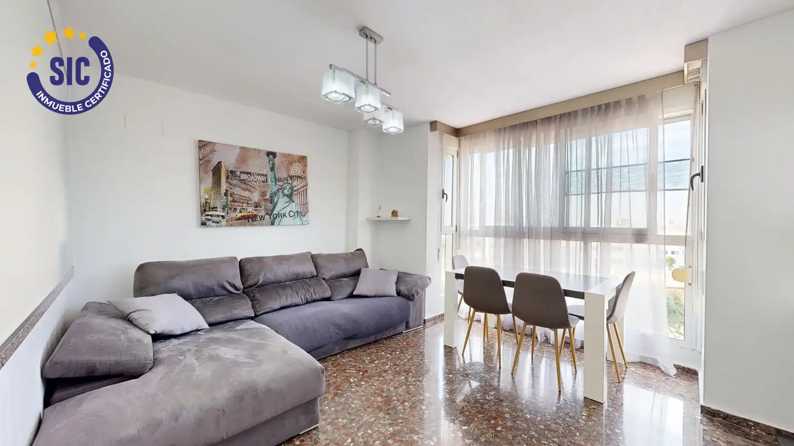 Sala d'estar de Pis en venda en Camí Reial 