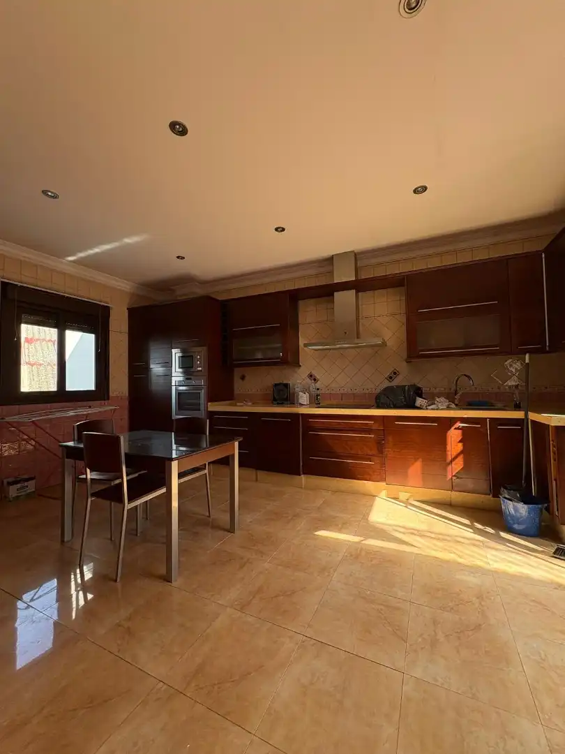 Cocina de Casa o chalet de alquiler en Carmona con Aire acondicionado, Calefacción y Terraza